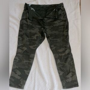 American eagle camo jeans